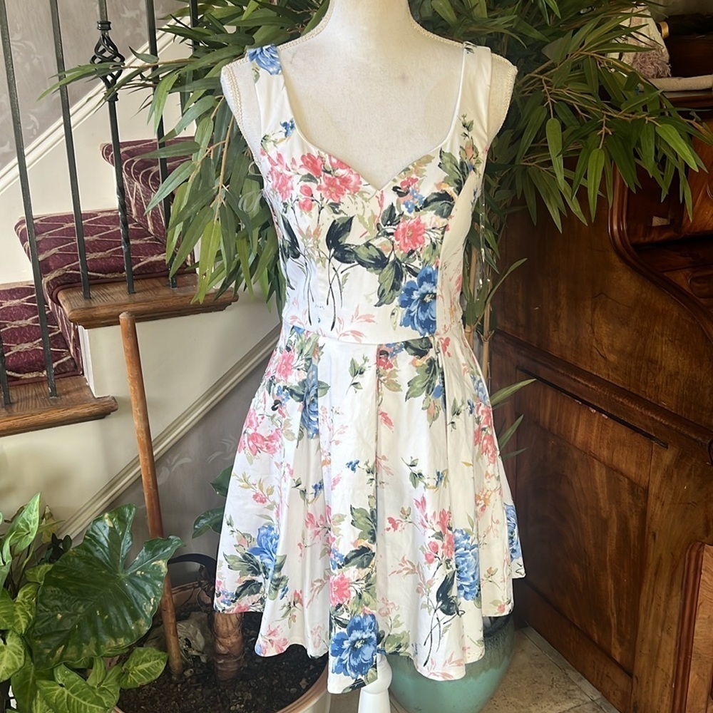 Trixi clothing company, girls, sleeveless floral dress, sundress, summertime 7 - Picture 3 of 11